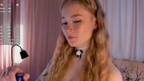 melodievejar online show from July 22, 4:48 am