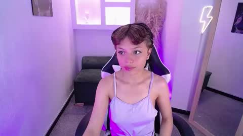 melody701583as online show from January 14, 12:33 pm