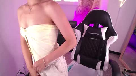 melody701583as online show from February 24, 1:20 pm