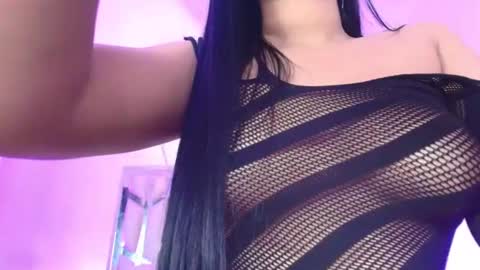 Snapshot of melody__77 chatting on June 11, 7:34 pm online show from June 11, 7:34 pm