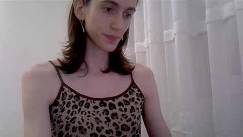 Snapshot of melody_gepards chatting on December 15, 6:56 pm Melody online show from December 15, 6:56 pm