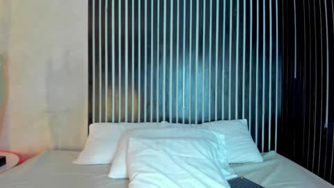 Snapshot of melody_phillips2 chatting on March 17, 6:28 am melody phillips online show from March 17, 6:28 am