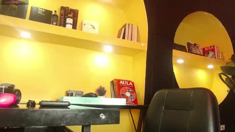 Snapshot of melodyblazze chatting on May 17, 3:26 am online show from May 17, 3:26 am