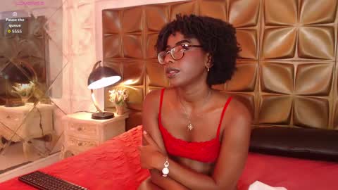 Snapshot of melodyblazze chatting on May 23, 10:25 pm online show from May 23, 10:25 pm