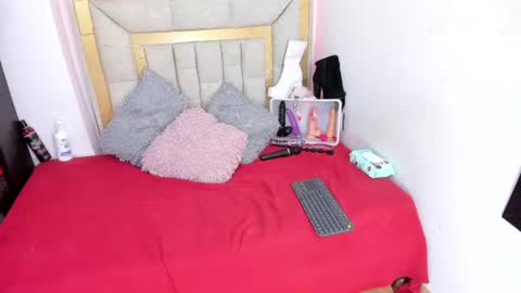 Snapshot of melodybonnet chatting on June 13, 6:11 am melody online show from June 13, 6:11 am