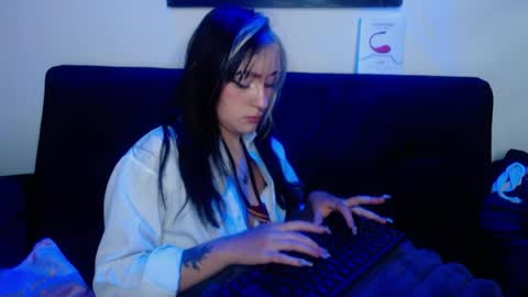 MELODY  online show from April 12, 7:57 am