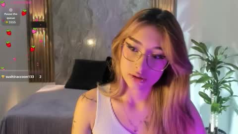 melodylanee online show from November 20, 10:59 am