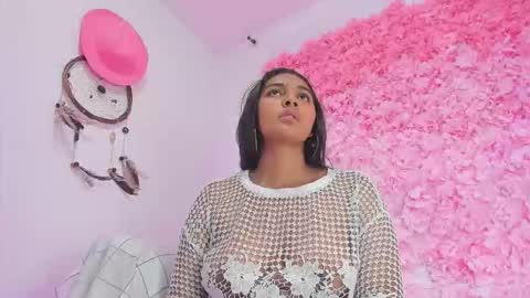 Snapshot of melodymoore_ chatting on March 1, 10:23 pm Melody online show from March 1, 10:23 pm