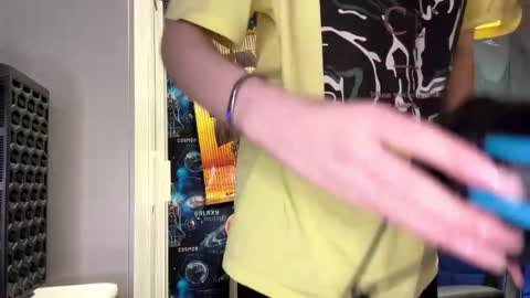 Hi Im Aria 18 years old online show from March 11, 2:34 pm