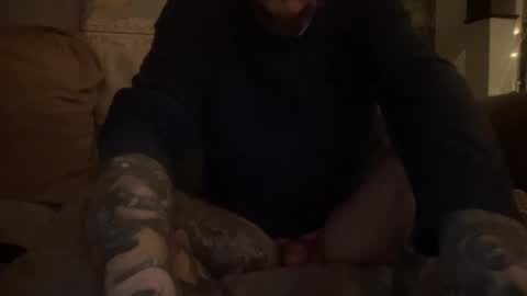 Snapshot of melt13 chatting on January 8, 1:42 am melt13 online show from January 8, 1:42 am