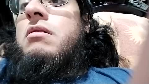 Snapshot of meltingdab chatting on December 8, 1:02 am meltingdab online show from December 8, 1:02 am