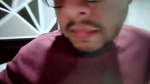 Snapshot of meltingdab chatting on October 31, 1:06 am meltingdab online show from October 31, 1:06 am