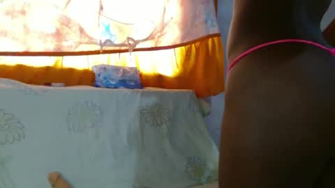 Snapshot of mely1002 chatting on October 17, 1:46 pm mely tomson online show from October 17, 1:46 pm