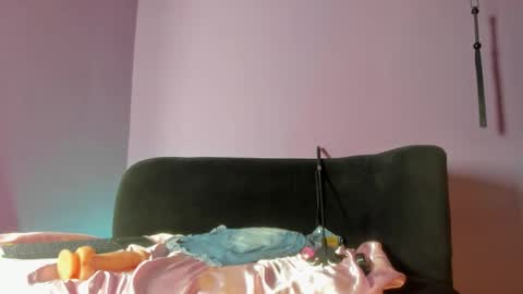 Maelly online show from March 17, 8:56 pm