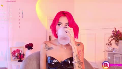 Melissa online show from November 29, 6:55 pm