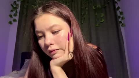 Snapshot of memento_mary chatting on July 2, 2:23 pm The princess of your dreams online show from July 2, 2:23 pm