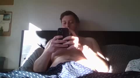 Snapshot of memo20cm chatting on February 6, 9:43 am memo20cm online show from February 6, 9:43 am