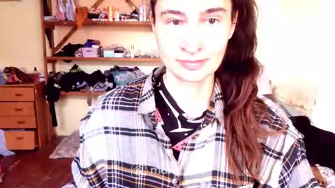 Yummygirl online show from May 20, 5:57 am