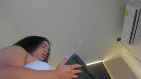  Memphis Williams  online show from November 20, 2:56 am