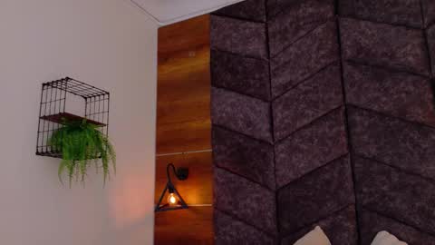  Memphis Williams  online show from March 9, 1:42 am