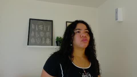Snapshot of memphiswilliams chatting on May 22, 2:51 am Memphis Williams online show from May 22, 2:51 am