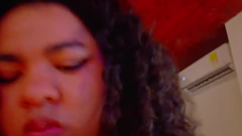 Snapshot of memphiswilliams chatting on May 27, 2:52 am Memphis Williams online show from May 27, 2:52 am