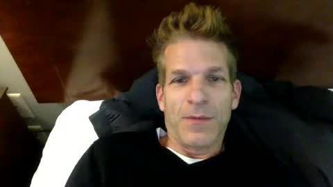 Snapshot of men2024again chatting on November 13, 4:55 am Andres online show from November 13, 4:55 am