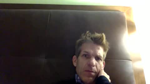 Snapshot of men2024again chatting on November 17, 3:01 am Andres online show from November 17, 3:01 am