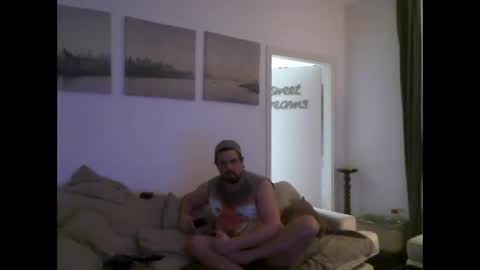 Snapshot of menace2dennis chatting on January 10, 11:01 am Dennis2Menace online show from January 10, 11:01 am