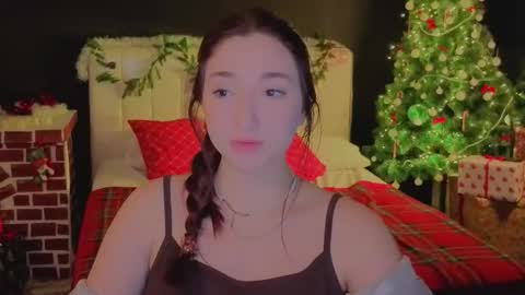 Snapshot of mencialo chatting on December 5, 9:40 am Mencialo online show from December 5, 9:40 am