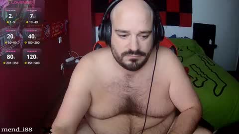 menditeta online show from December 4, 8:17 pm