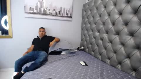 Tony and David online show from March 18, 2:26 am