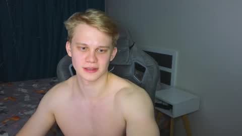 Mickey online show from March 8, 6:12 pm