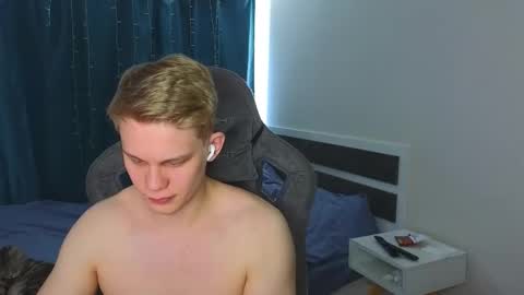 Mickey online show from March 17, 8:06 am