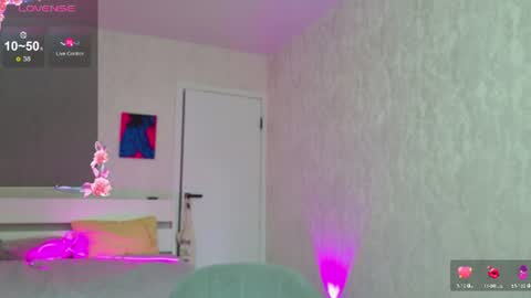 Snapshot of meow_moore chatting on July 29, 3:48 am Megan online show from July 29, 3:48 am
