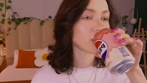 Snapshot of meow_nancy chatting on June 4, 5:13 am Heeyyooo Im Nans Subscribe to me I will be glad online show from June 4, 5:13 am