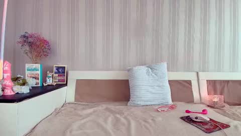 Snapshot of meowroslava chatting on September 26, 1:04 pm meowroslava online show from September 26, 1:04 pm