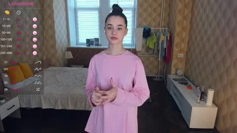 Julie online show from November 1, 9:22 am