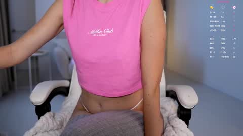 meowwmee online show from September 22, 7:21 am