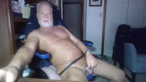 Snapshot of mer17013 chatting on March 9, 11:03 am mer17013 online show from March 9, 11:03 am