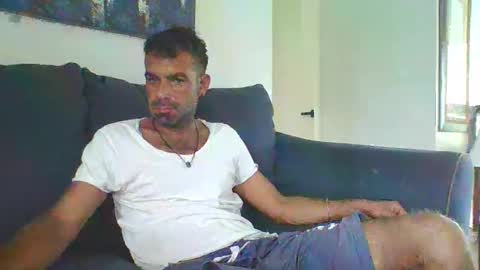 Snapshot of mercedes190d chatting on October 7, 4:59 pm Mercedes190d online show from October 7, 4:59 pm