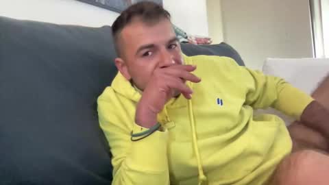 Snapshot of mercedes190d chatting on February 8, 9:51 pm Mercedes190d online show from February 8, 9:51 pm