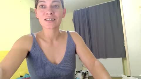 Miss Helena online show from November 12, 2:17 pm