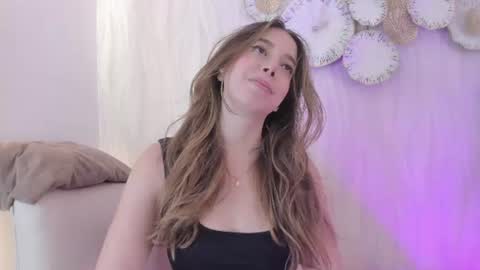 Snapshot of meredit_lane chatting on June 16, 5:26 pm online show from June 16, 5:26 pm