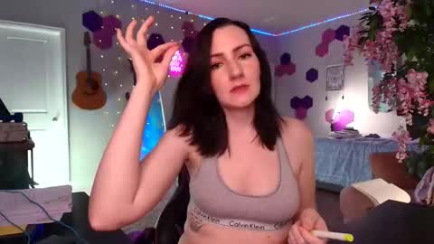 Meredith Bae online show from March 31, 12:45 am