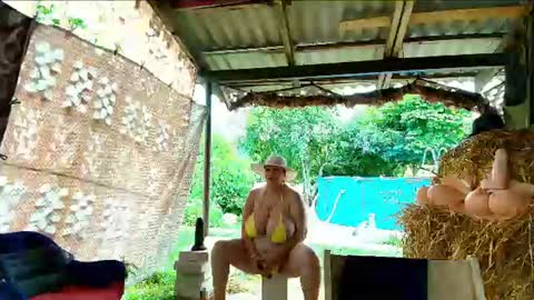 Snapshot of merelin_gold chatting on July 14, 10:21 am SOPHIE is the queen of squirt online show from July 14, 10:21 am