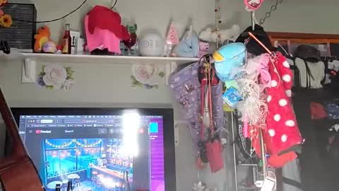 Snapshot of merelyalover chatting on January 28, 7:10 pm gurlnips online show from January 28, 7:10 pm