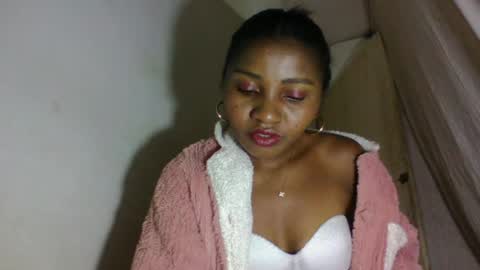 Snapshot of merence chatting on July 20, 8:22 pm Merence online show from July 20, 8:22 pm