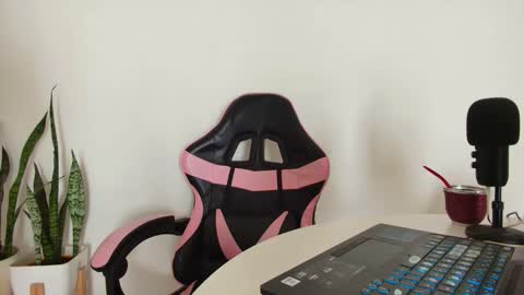 Snapshot of merida__freckles chatting on March 16, 3:38 pm Miss Freckles online show from March 16, 3:38 pm