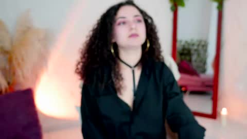 Merida Bell online show from April 22, 9:05 pm